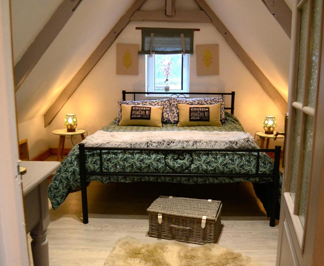 Le Vieux Moulin Gites - Detached Cottage With Garden Views And Pool Guégon Eksteriør billede