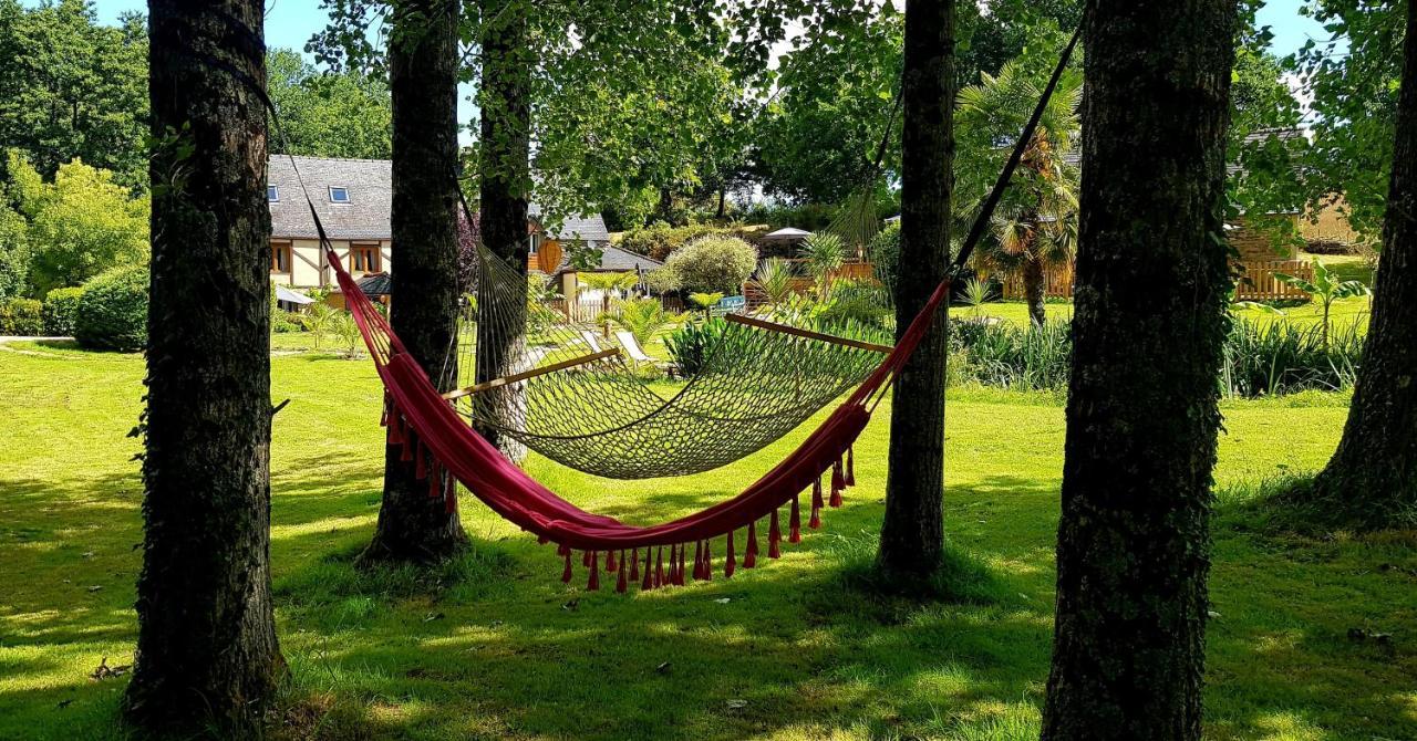 Le Vieux Moulin Gites - Detached Cottage With Garden Views And Pool Guégon Eksteriør billede