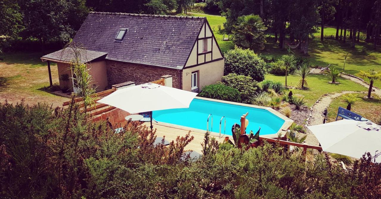 Le Vieux Moulin Gites - Detached Cottage With Garden Views And Pool Guégon Eksteriør billede